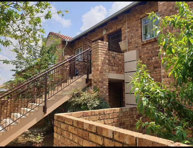 2 BEDROOM APARTMENT SOLD IN THERESAPARK